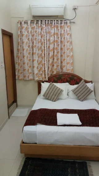 Мумбаи: Bentley Hotel Marine Drive