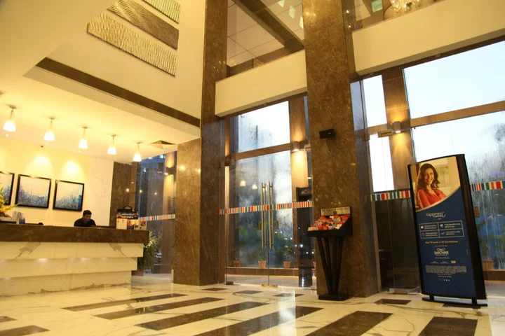 Мумбаи: Grand Hometel Malad