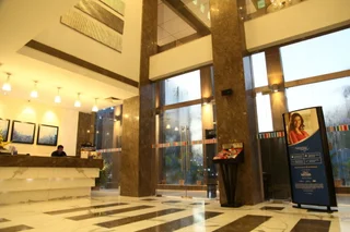 Мумбаи: Grand Hometel Malad