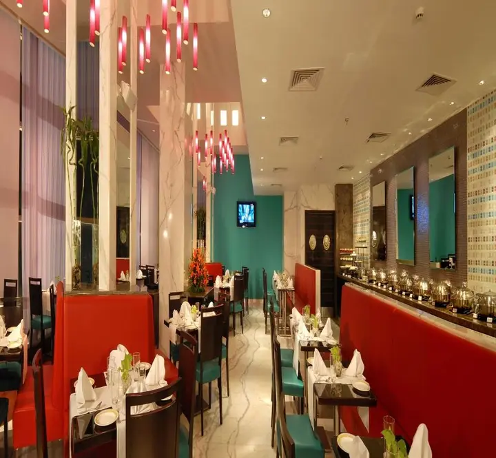 Мумбаи: Grand Hometel Malad