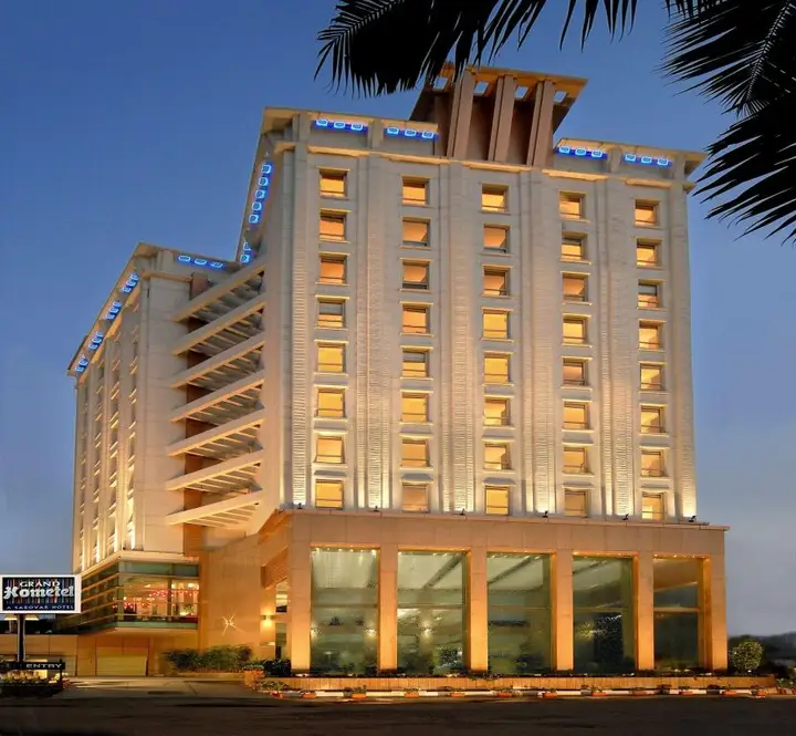 Grand Hometel Malad — фото 1
