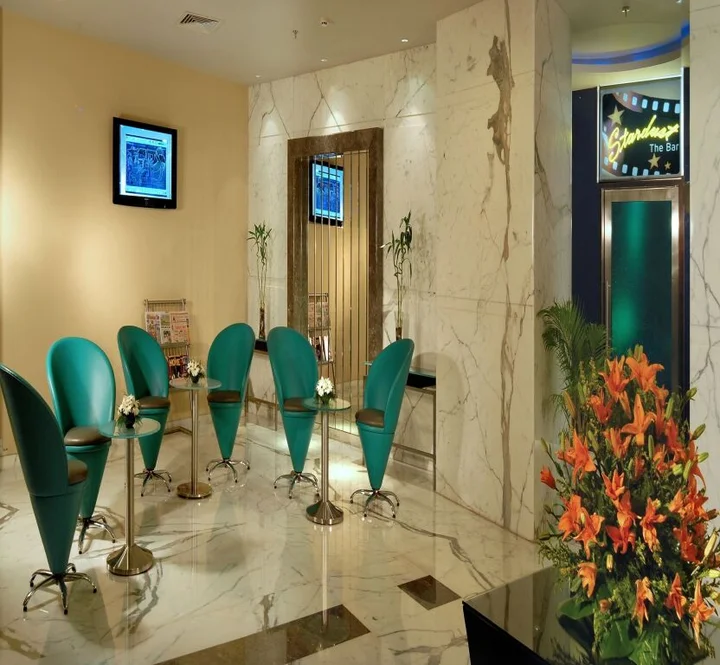 Мумбаи: Grand Hometel Malad