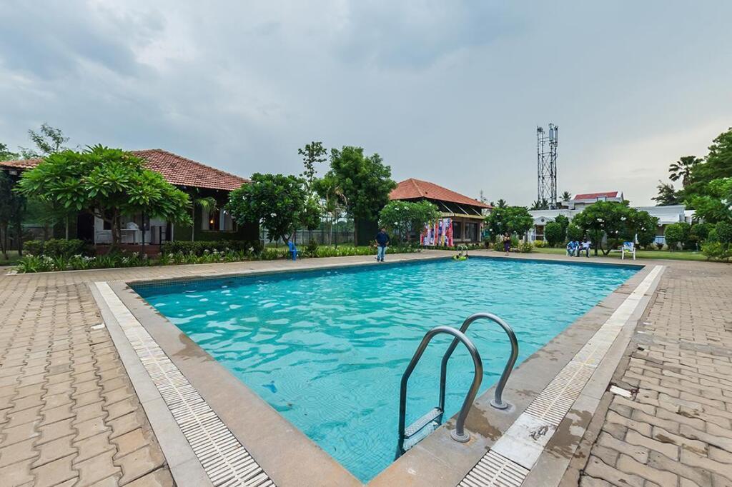 Пунди: Hotel Riverside Resort and Spa Kumbakonam