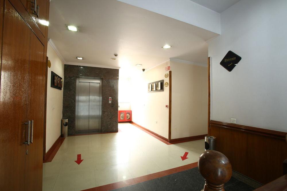 Гуруграм: Hotel The League Gurgaon