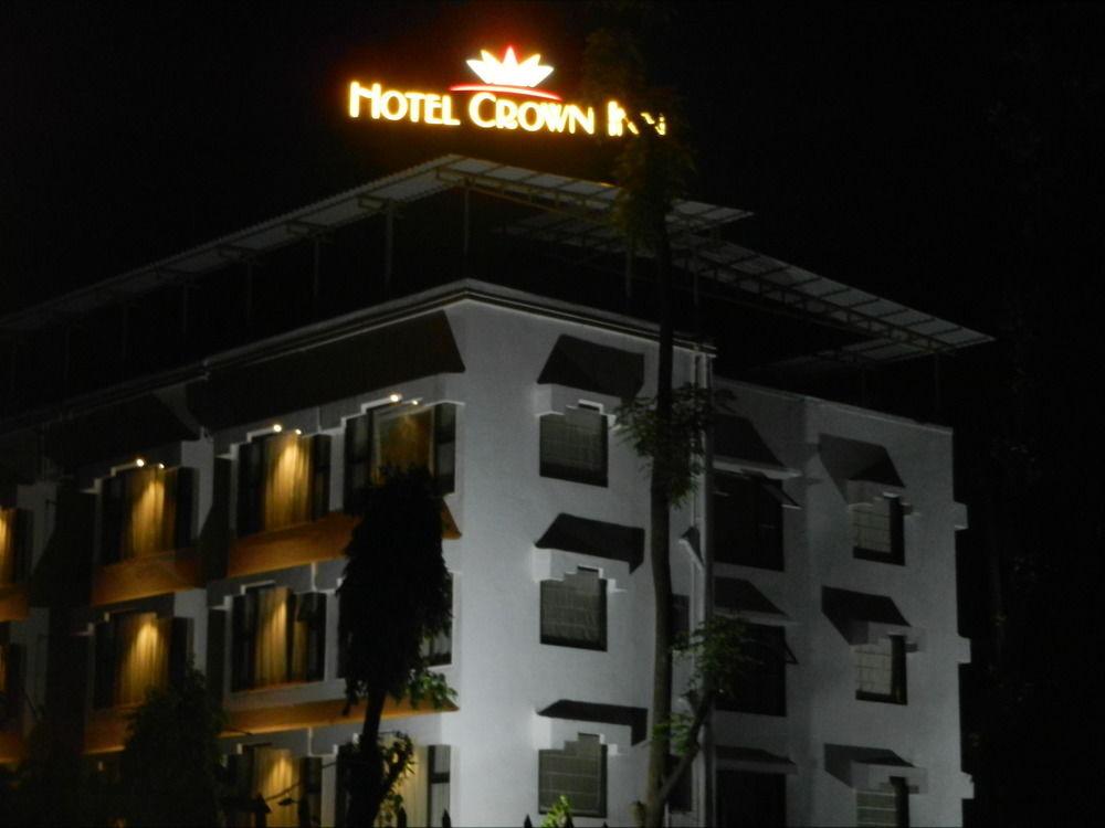 Панвель: Treebo Tryst Crown Inn