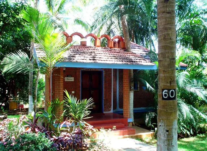 Перумал Ковил Пати: Kairali - The Ayurvedic Healing Village