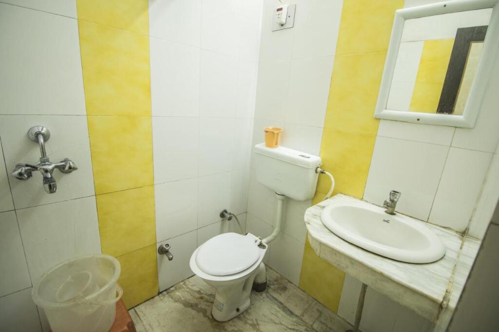Дехрадун: Hotel Bajaj Inn