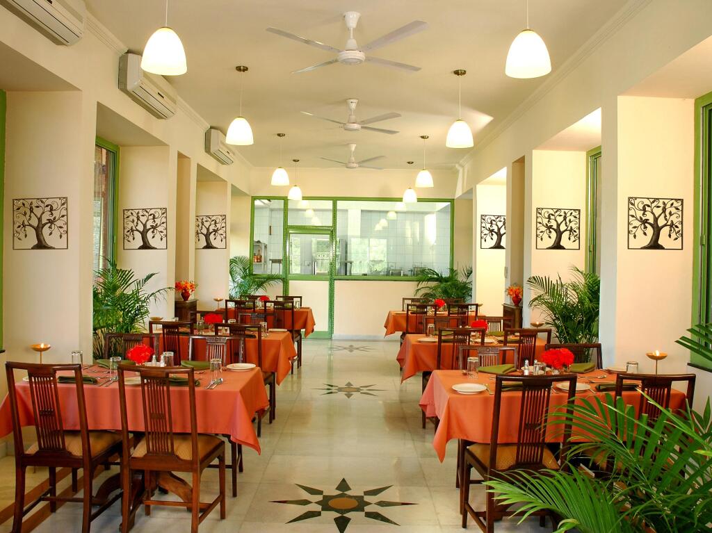 Садри: WelcomHeritage Maharani Bagh Orchard Retreat