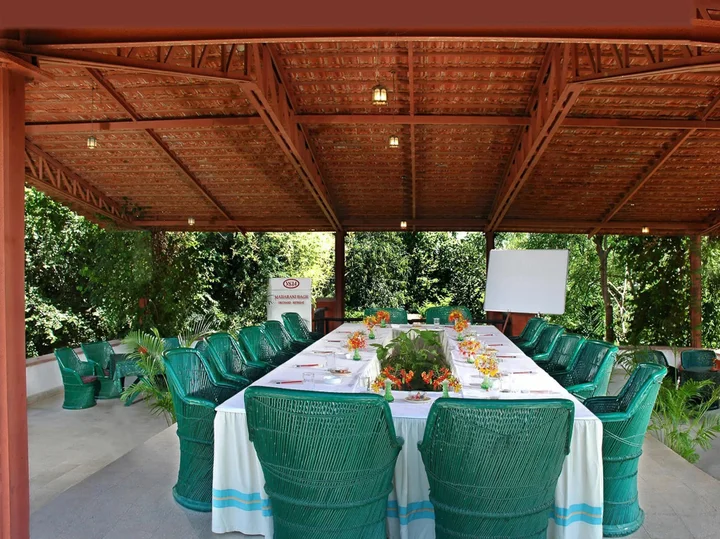 Садри: WelcomHeritage Maharani Bagh Orchard Retreat