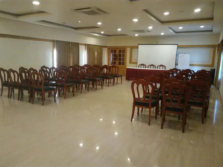 Сриперумбудур: Sathyam Grand Resort, Sriperumbudur
