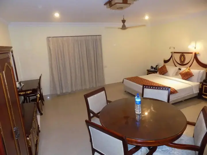 Сриперумбудур: Sathyam Grand Resort, Sriperumbudur