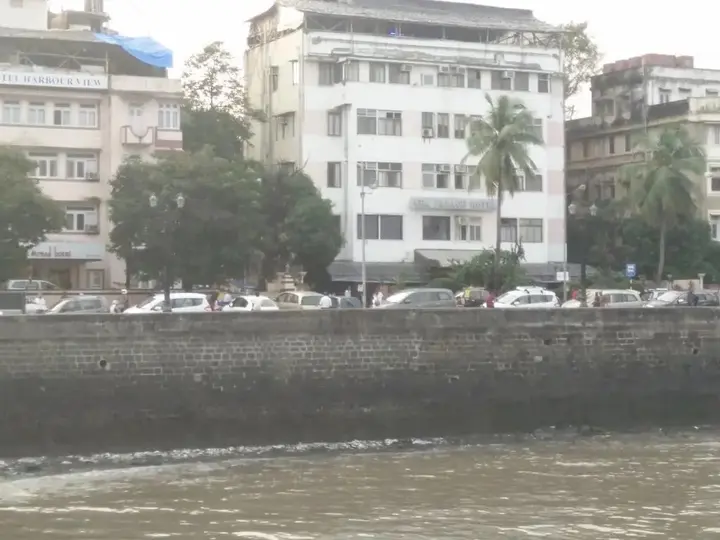 Мумбаи: Strand Hotel Colaba