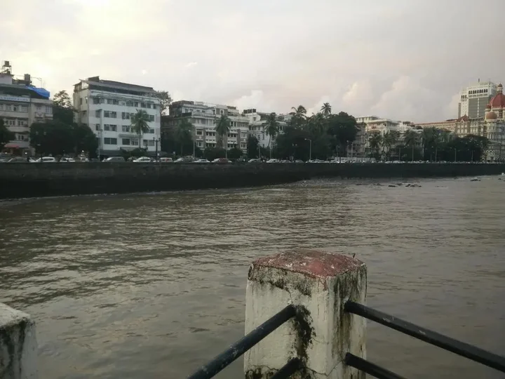Мумбаи: Strand Hotel Colaba