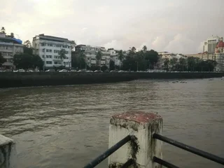 Мумбаи: Strand Hotel Colaba