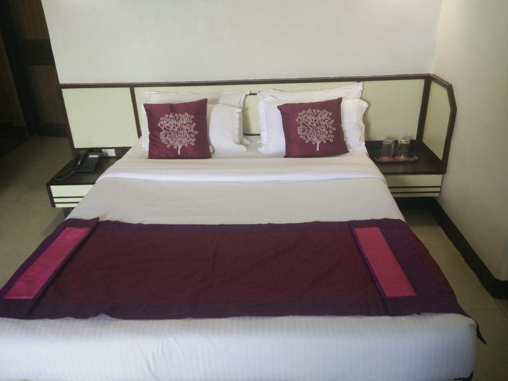 Мумбаи: Strand Hotel Colaba