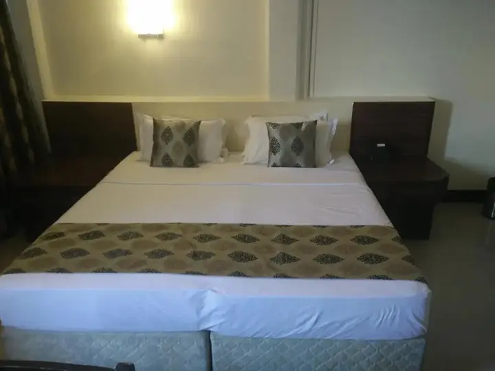 Мумбаи: Strand Hotel Colaba