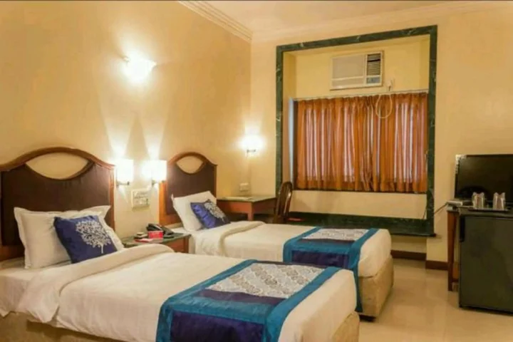 Мумбаи: Strand Hotel Colaba