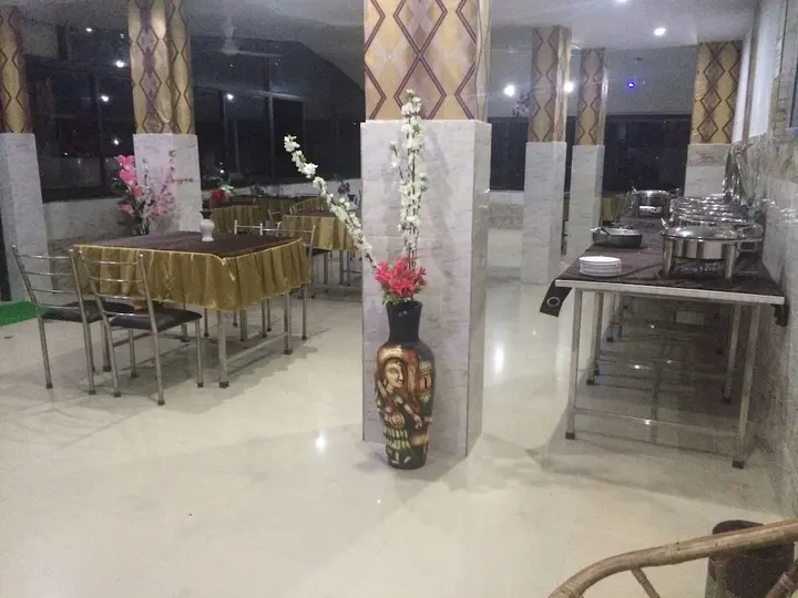 Чубаттакхал: Corbett Hill Resorts