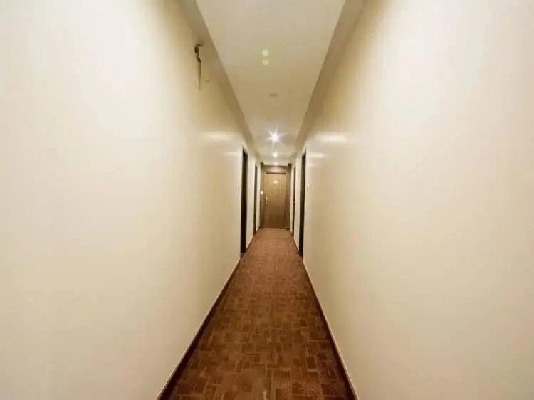 Ахмедабад: Hotel Naeeka