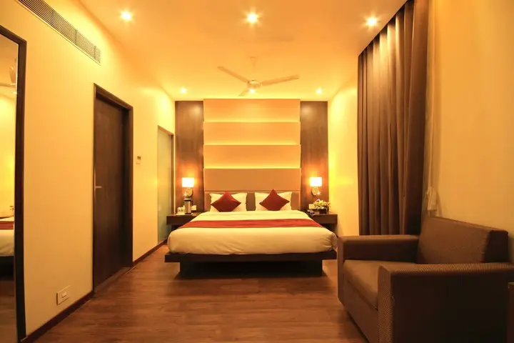 Ахмедабад: Hotel Naeeka