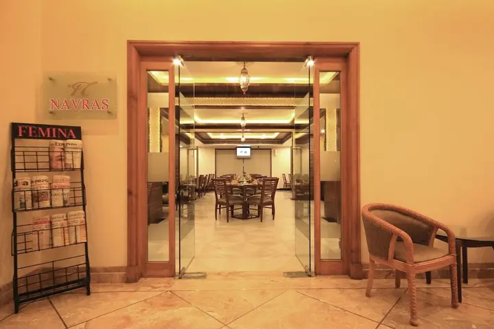 Ахмедабад: Hotel Naeeka
