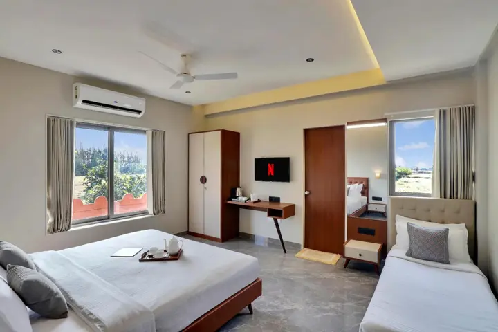 Дварка: Goverdhan Greens Resort Dwarka