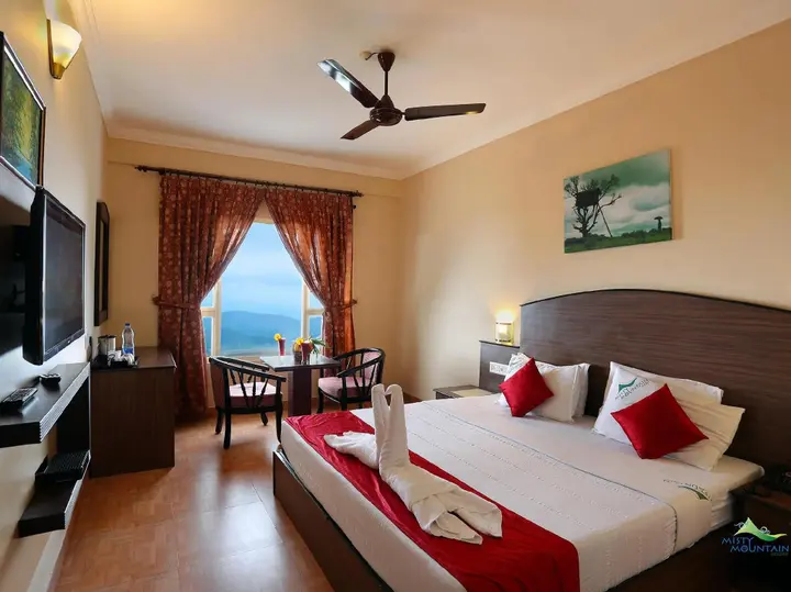 Муннар: Misty Mountain Resort