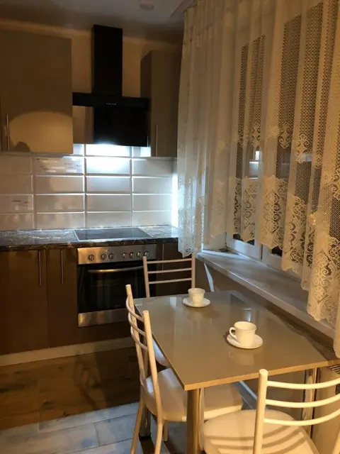 Зеленоград: Квартира на пл.Юности