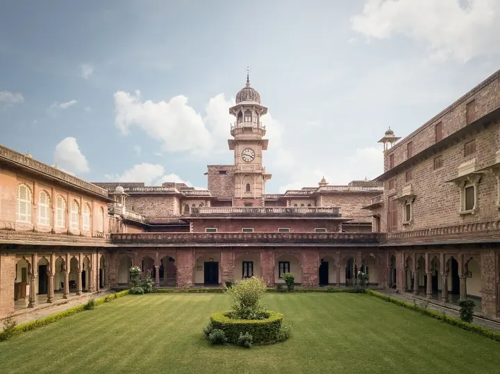 Кота: WelcomHeritage Umed Bhawan Palace