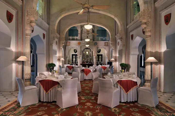 Кота: WelcomHeritage Umed Bhawan Palace
