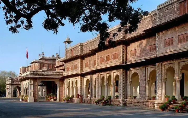 Кота: WelcomHeritage Umed Bhawan Palace