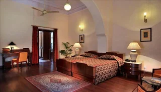Кота: WelcomHeritage Umed Bhawan Palace