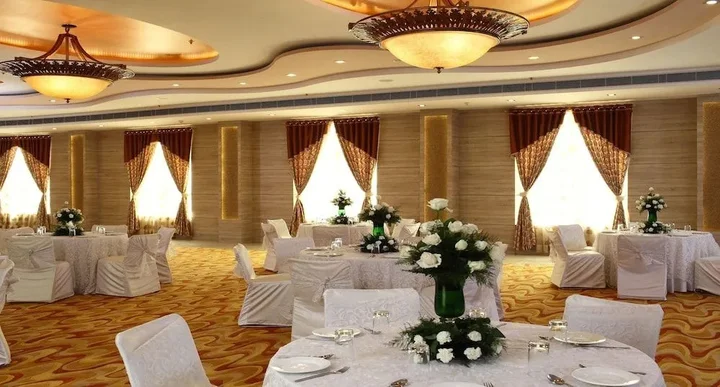Вриндаван: Nidhivan Hotels & Resorts