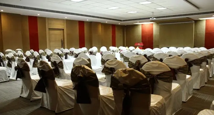 Вриндаван: Nidhivan Hotels & Resorts