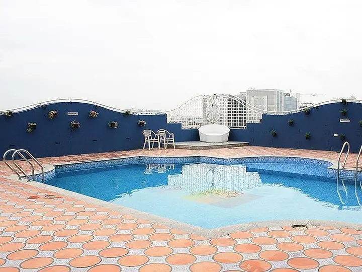Ченнаи: The Checkers Hotel