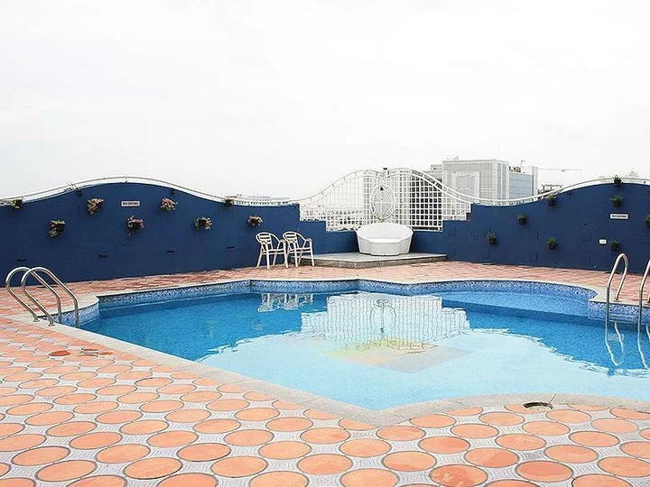 Ченнаи: The Checkers Hotel