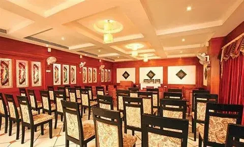 Ченнаи: Emarald Hotels