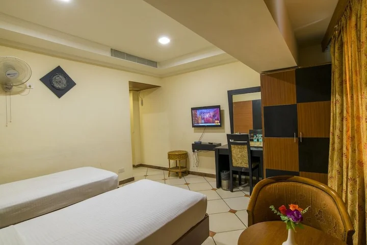 Ченнаи: Emarald Hotels