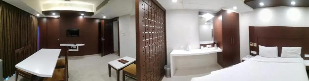 Ченнаи: Hotel Maurya International