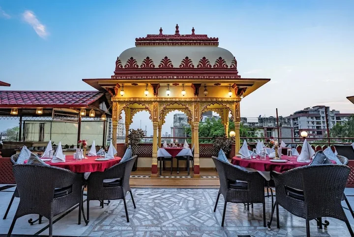Джайпур: Umaid Bhawan - A Heritage Style Boutique Hotel