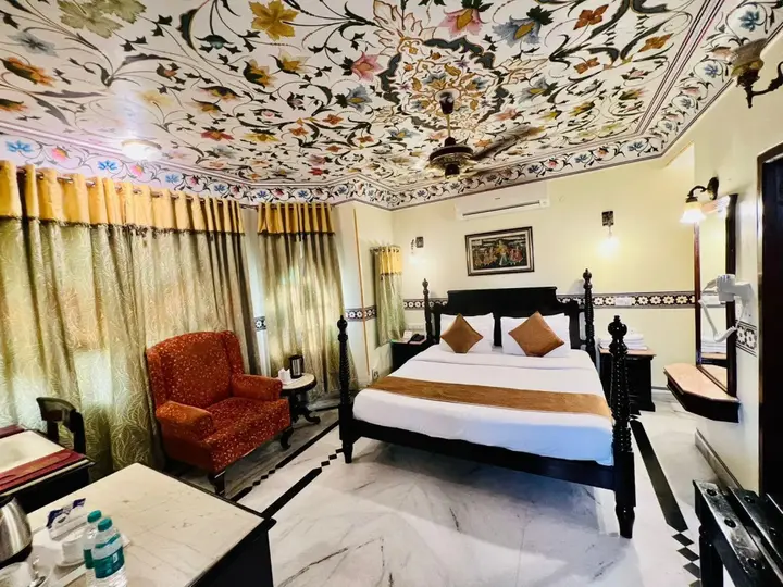 Джайпур: Umaid Bhawan - A Heritage Style Boutique Hotel