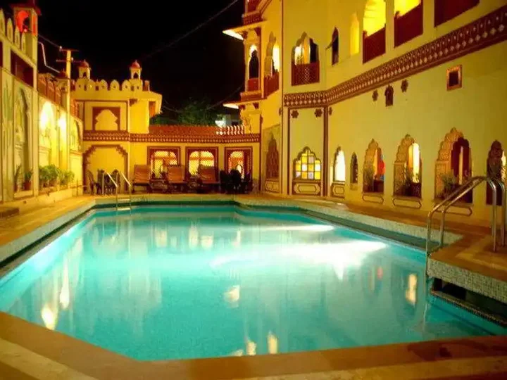 Джайпур: Umaid Bhawan - A Heritage Style Boutique Hotel