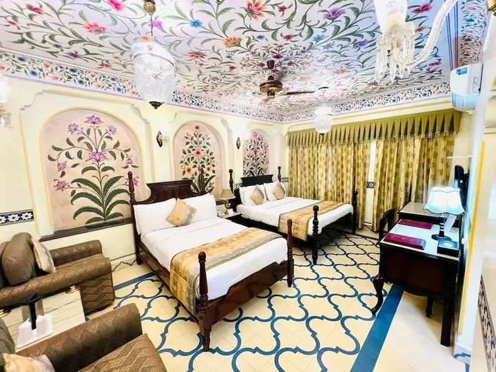 Джайпур: Umaid Bhawan - A Heritage Style Boutique Hotel