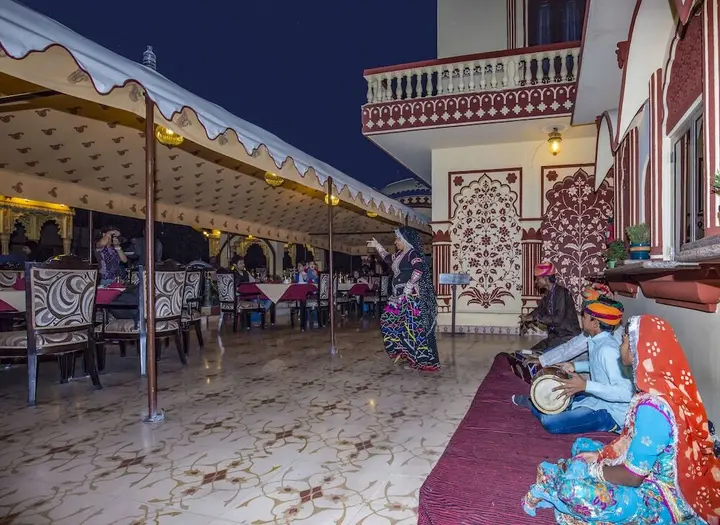 Джайпур: Umaid Bhawan - A Heritage Style Boutique Hotel