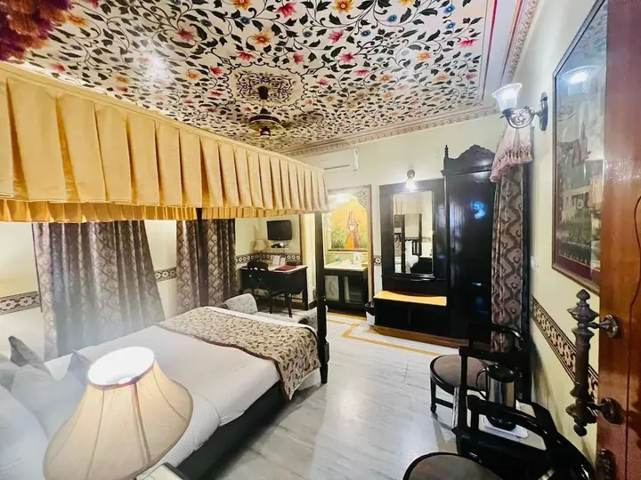 Джайпур: Umaid Bhawan - A Heritage Style Boutique Hotel