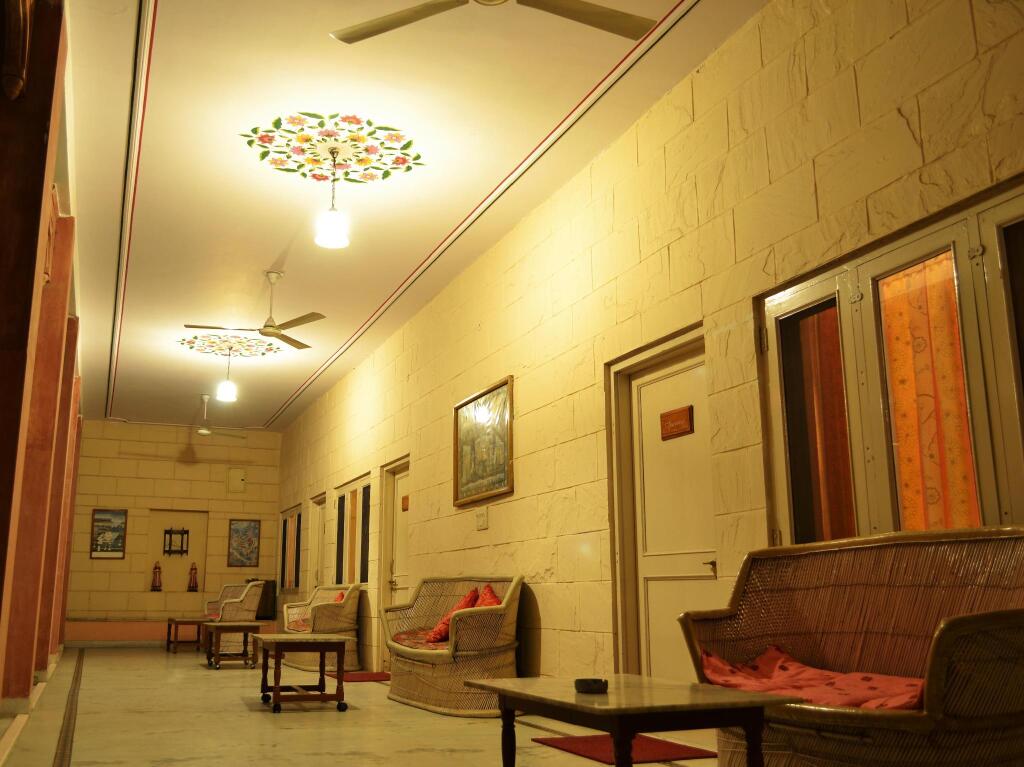 Джайпур: Suryaa Villa - A City Centre Hotel