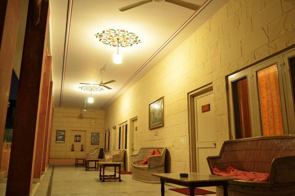 Джайпур: Suryaa Villa - A City Centre Hotel