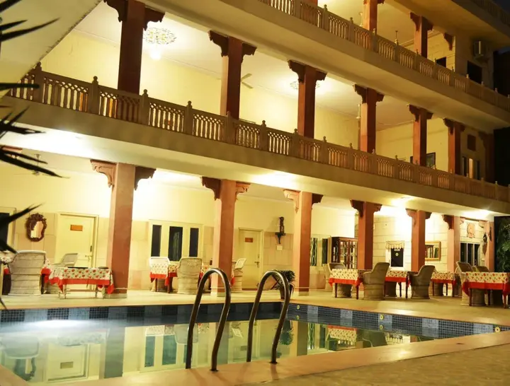Джайпур: Suryaa Villa - A City Centre Hotel