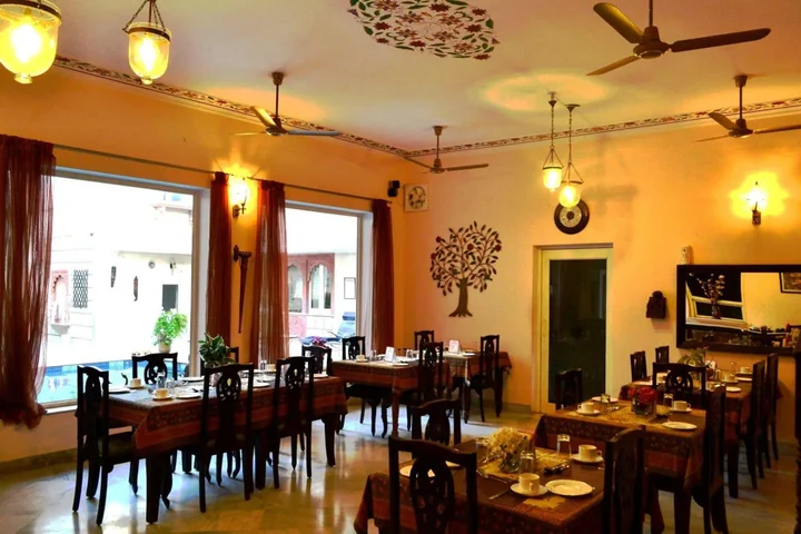 Джайпур: Suryaa Villa - A City Centre Hotel