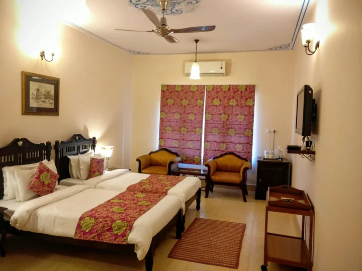 Джайпур: Suryaa Villa - A City Centre Hotel